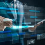 Digitale Zeitleiste mit Gantt-Chart wird per Touch und Stift im APS System angepasst – präzise industrielle Ablaufplanung